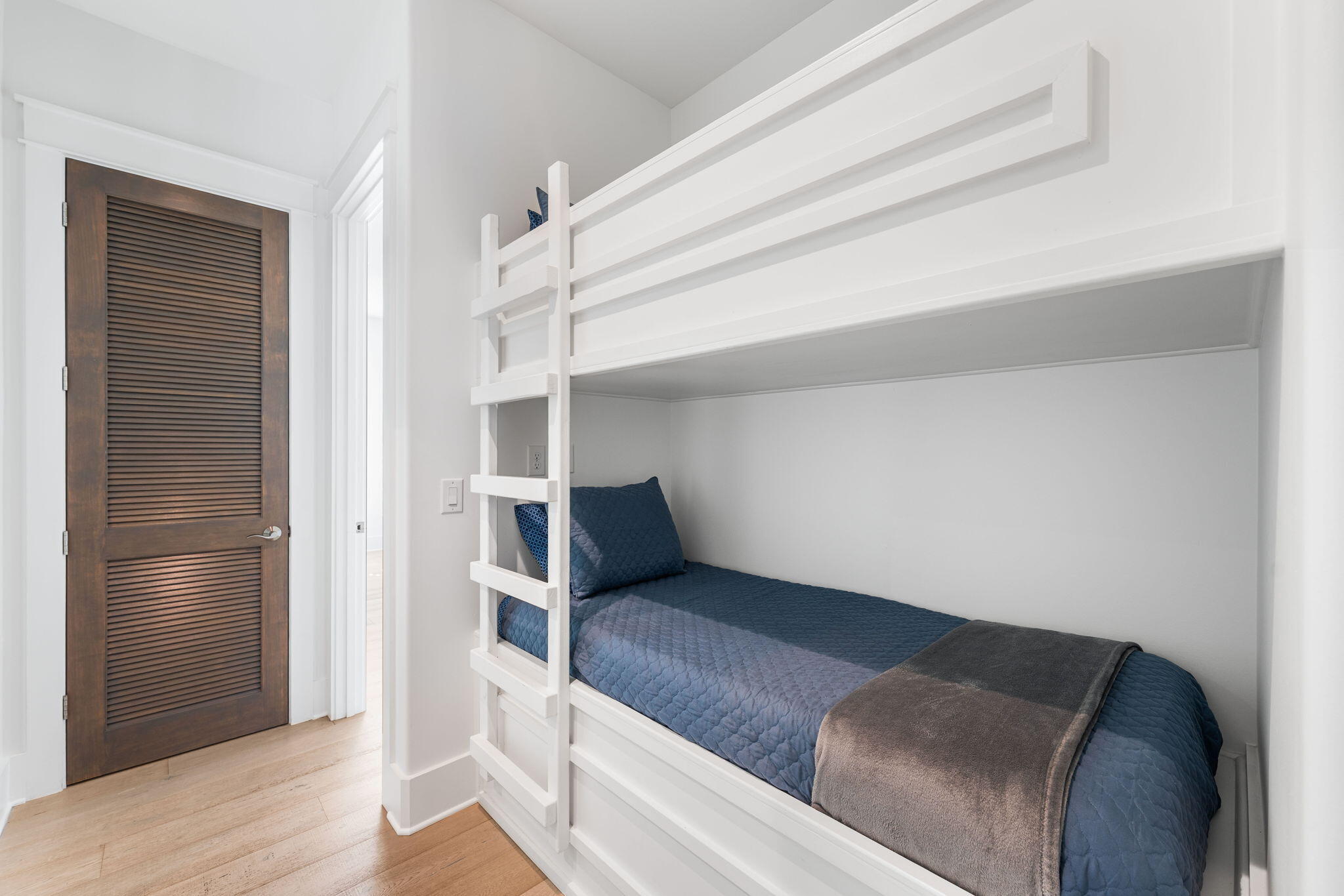 1683 South Co Highway 393 Santa Rosa Beach, FL 32459 - Photo 57 of 72 a living room with furniture and a ceiling fan