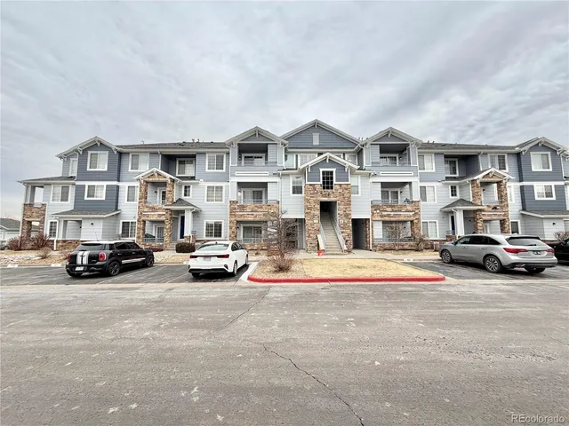 $1,850 | 5255 Memphis Street, Unit 207, Denver, CO 80239