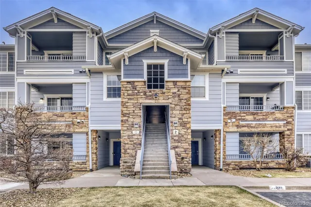 $1,850 | 5255 Memphis Street, Unit 207, Denver, CO 80239