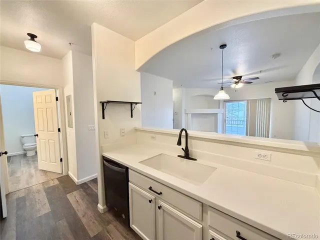 $1,850 | 5255 Memphis Street, Unit 207, Denver, CO 80239