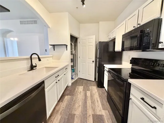 $1,850 | 5255 Memphis Street, Unit 207, Denver, CO 80239