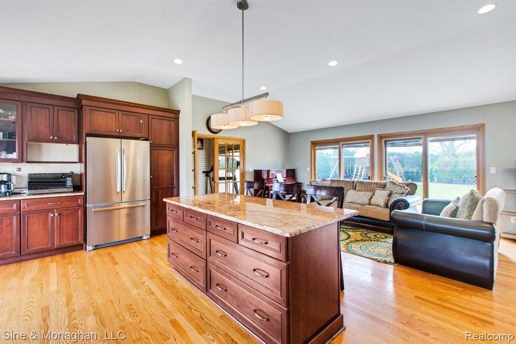 757 Shelden Road Grosse Pointe Shores, MI 48236 - Photo 8 of 27