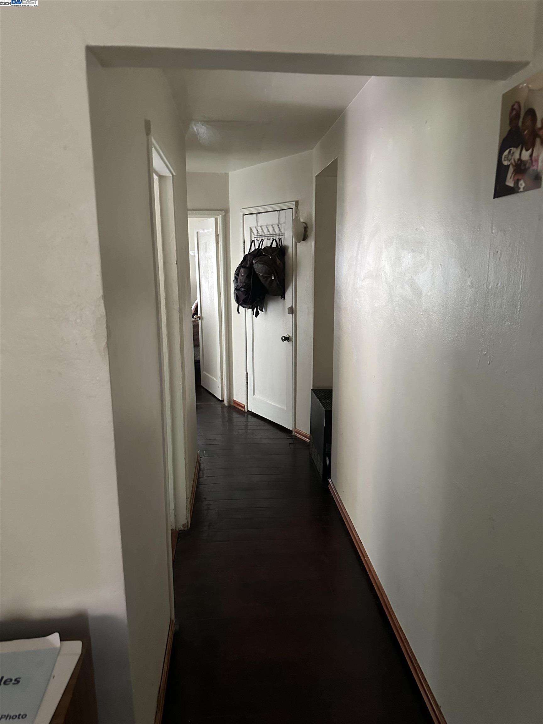 5659 Telegraph Avenue Oakland, CA 94609 - Photo 29 of 42 a view of a hallway