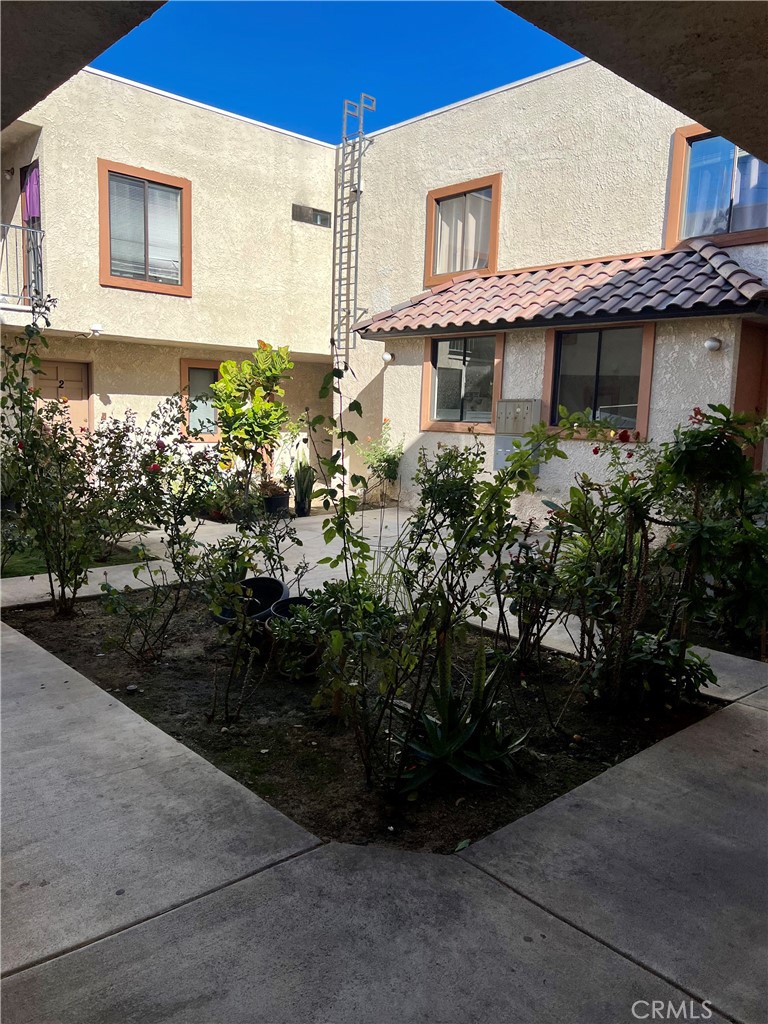 13772 Euclid Street, Unit 5, Garden Grove, CA 92843 Compass