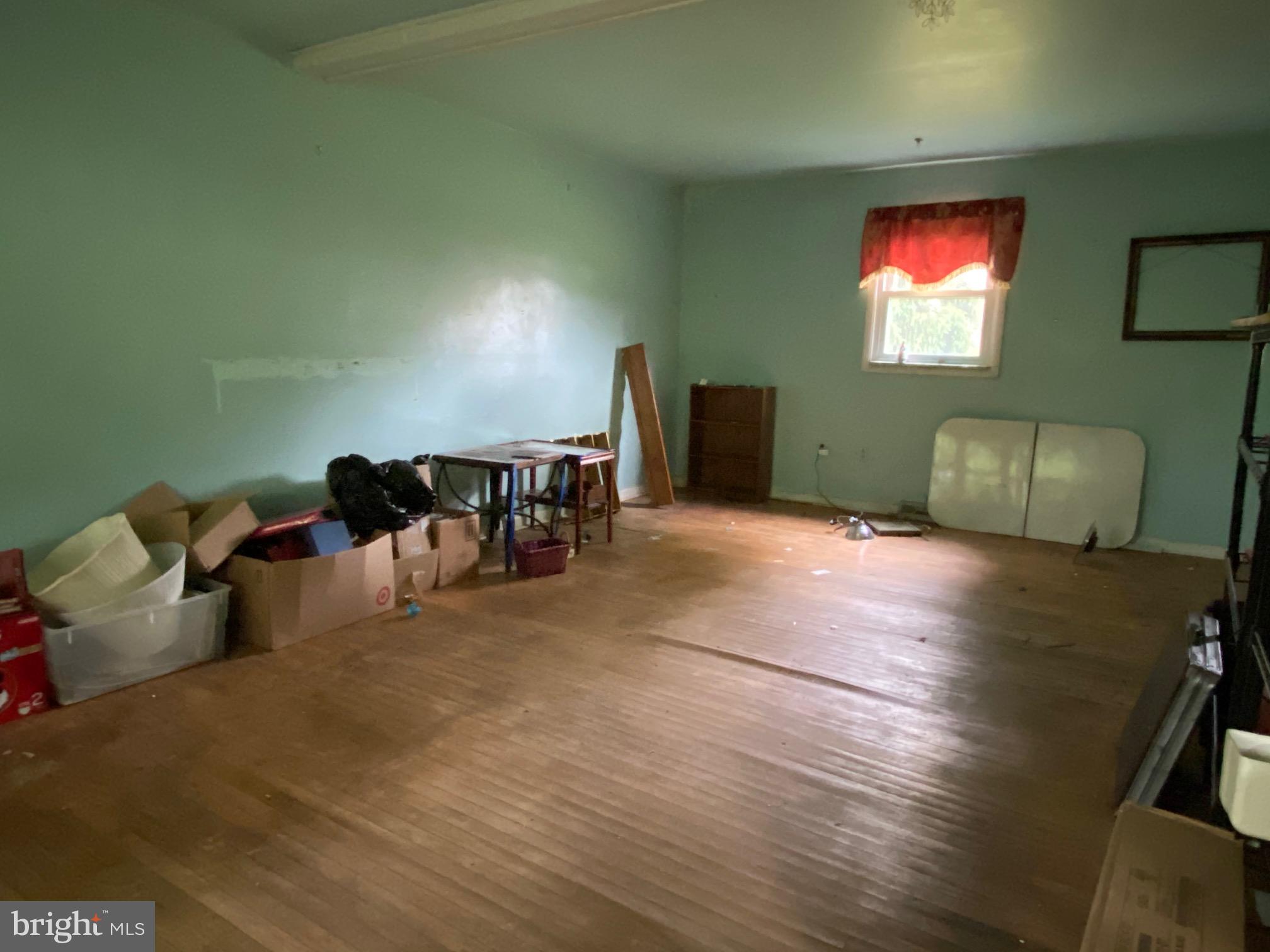 340 State Road Media, PA 19063 - Photo 25 of 45 The inside needs some work