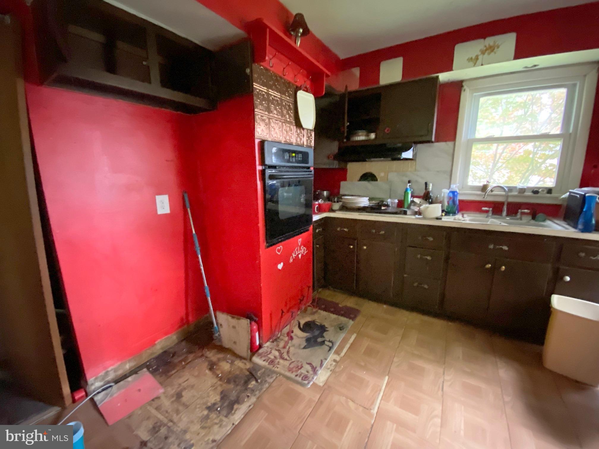 340 State Road Media, PA 19063 - Photo 29 of 45 The kitchen (just waiting for a makeover!)
