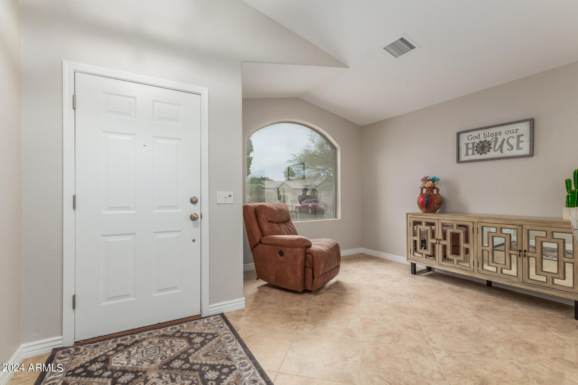 923 South Del Rancho Mesa, AZ 85208 - Photo 5 of 42 09 - Del Rancho
