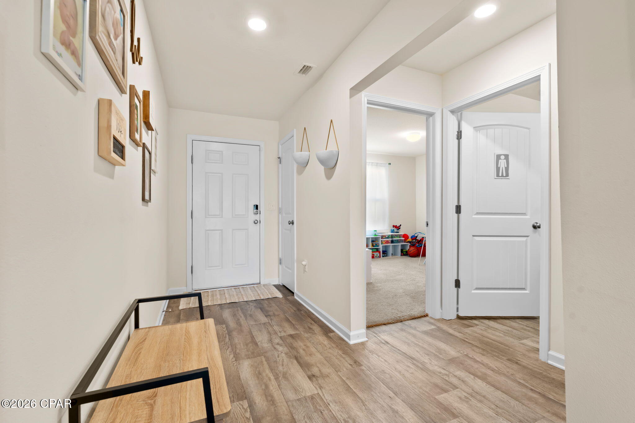 152 Merrion Road Southport, FL 32409 - Photo 5 of 33