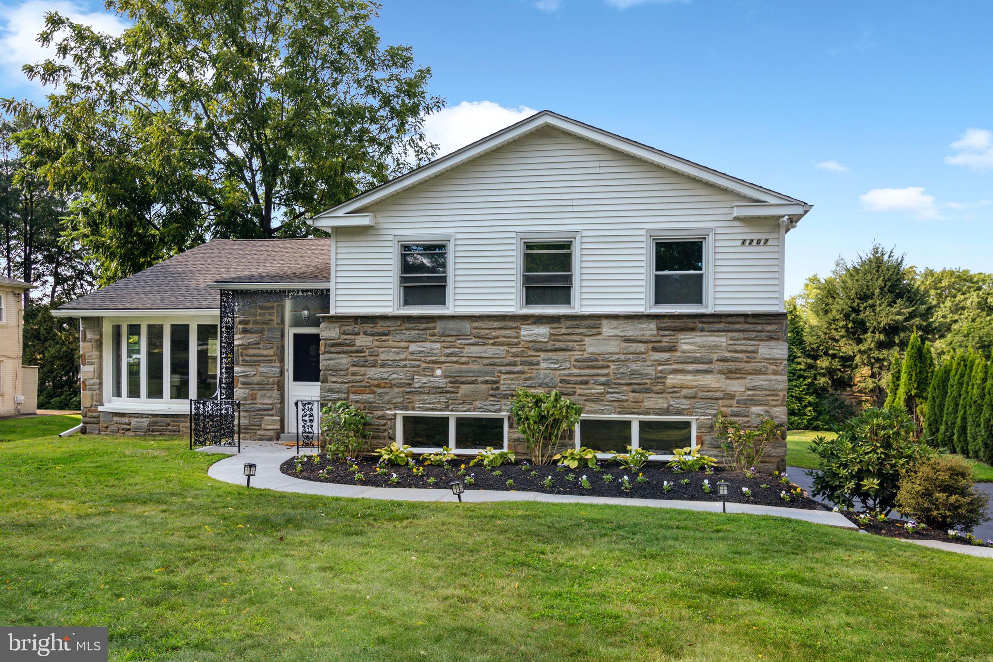 1207 Weymouth Road Wynnewood, PA 19096 - Photo 3 of 29