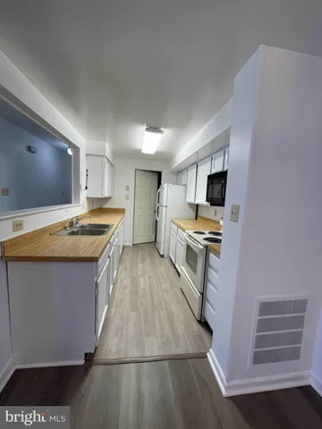 $1,995 | 13062 Shadyside Lane, Unit 966, Germantown, MD 20874