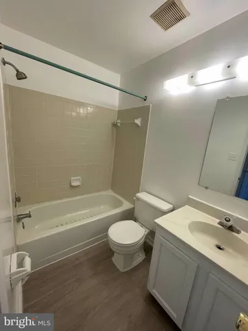 $1,995 | 13062 Shadyside Lane, Unit 966, Germantown, MD 20874