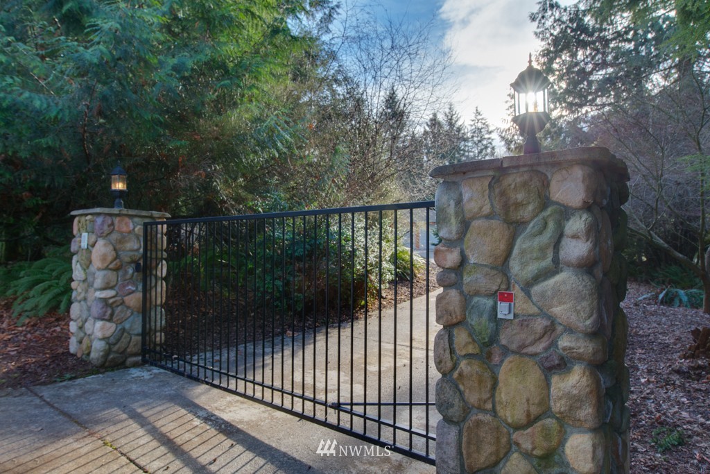 346 Southwest Spruce Road Port Orchard, WA 98367 - Photo 1 of 25 Gallery Image 1