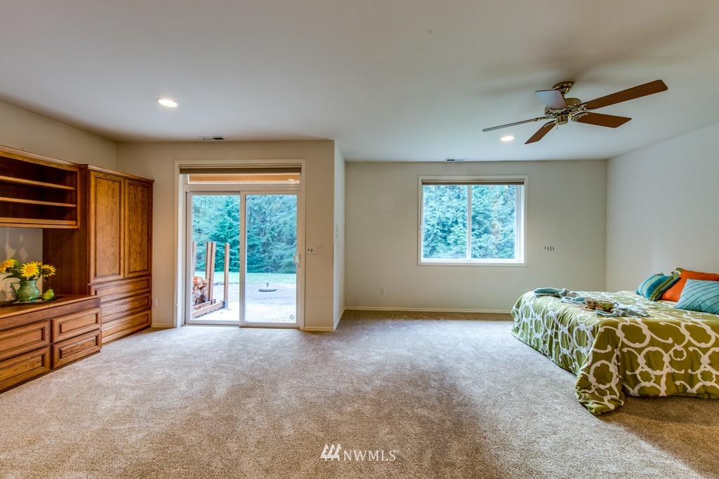 346 Southwest Spruce Road Port Orchard, WA 98367 - Photo 18 of 25 Gallery Image 18