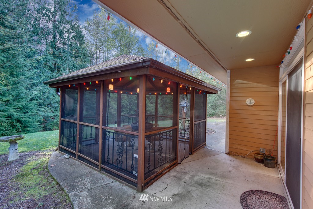 346 Southwest Spruce Road Port Orchard, WA 98367 - Photo 24 of 25 Gallery Image 24