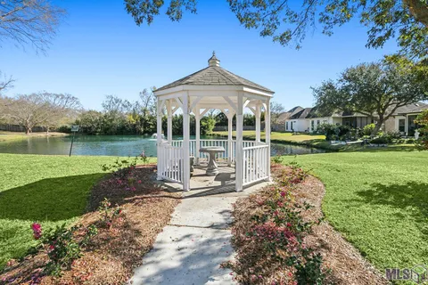 $300,000 | 5491 Green Park Drive, Gonzales, LA 70737