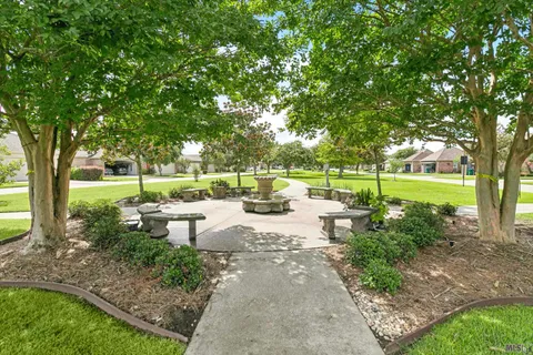 $300,000 | 5491 Green Park Drive, Gonzales, LA 70737