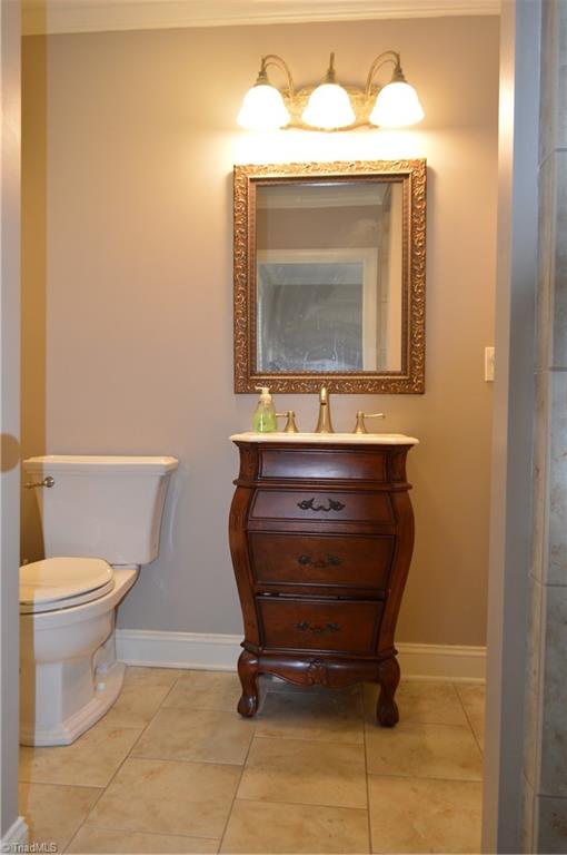 207 Robin Road Mount Airy, NC 27030 - Photo 12 of 18 Gallery Image 12