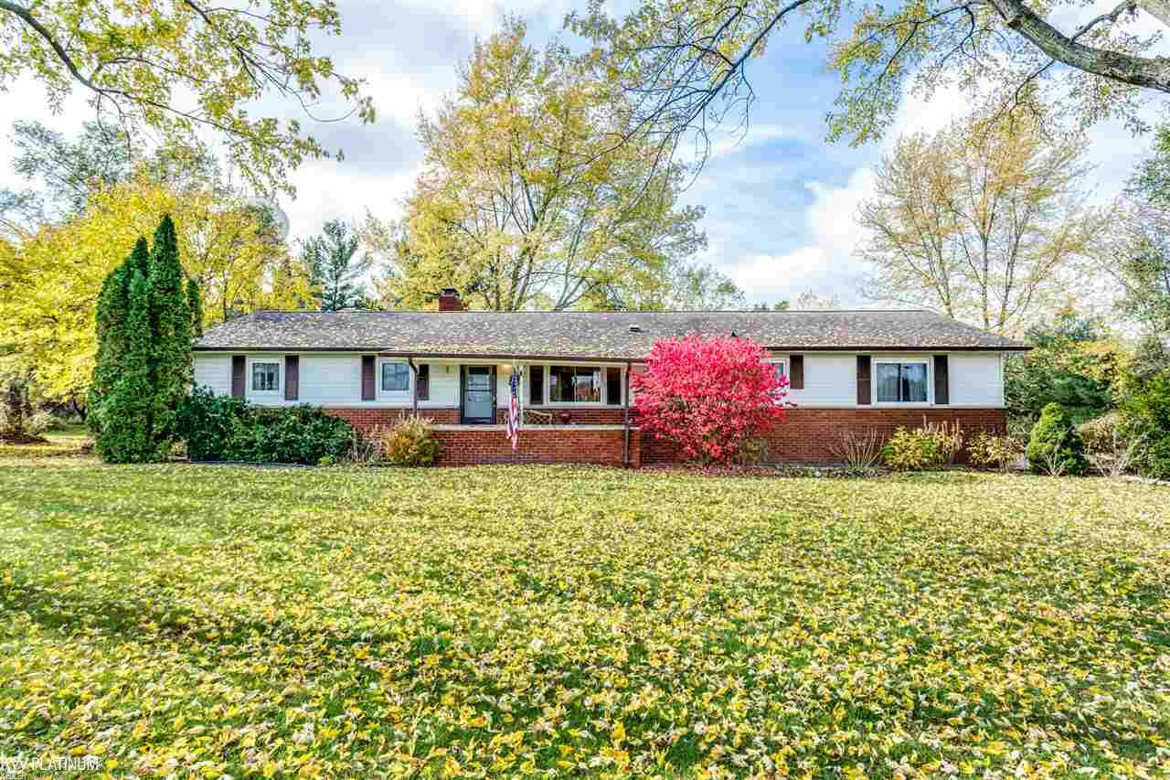 4682 Howland Road Almont, MI 48003 - Photo 1 of 37 31396019.JPG