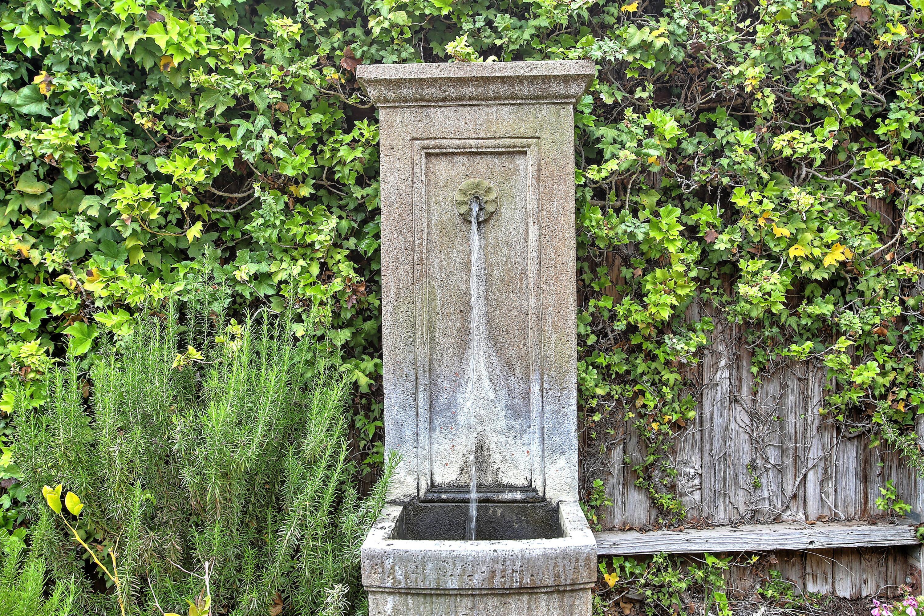 544 San Ysidro Road, Unit B Montecito, CA 93108 - Photo 18 of 18 a view of a house with a small garden