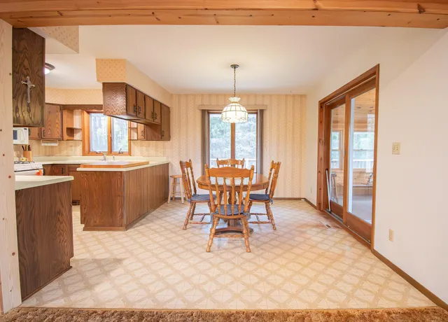 $650,000 | E516 Rustad Road, Harrison, WI 54945