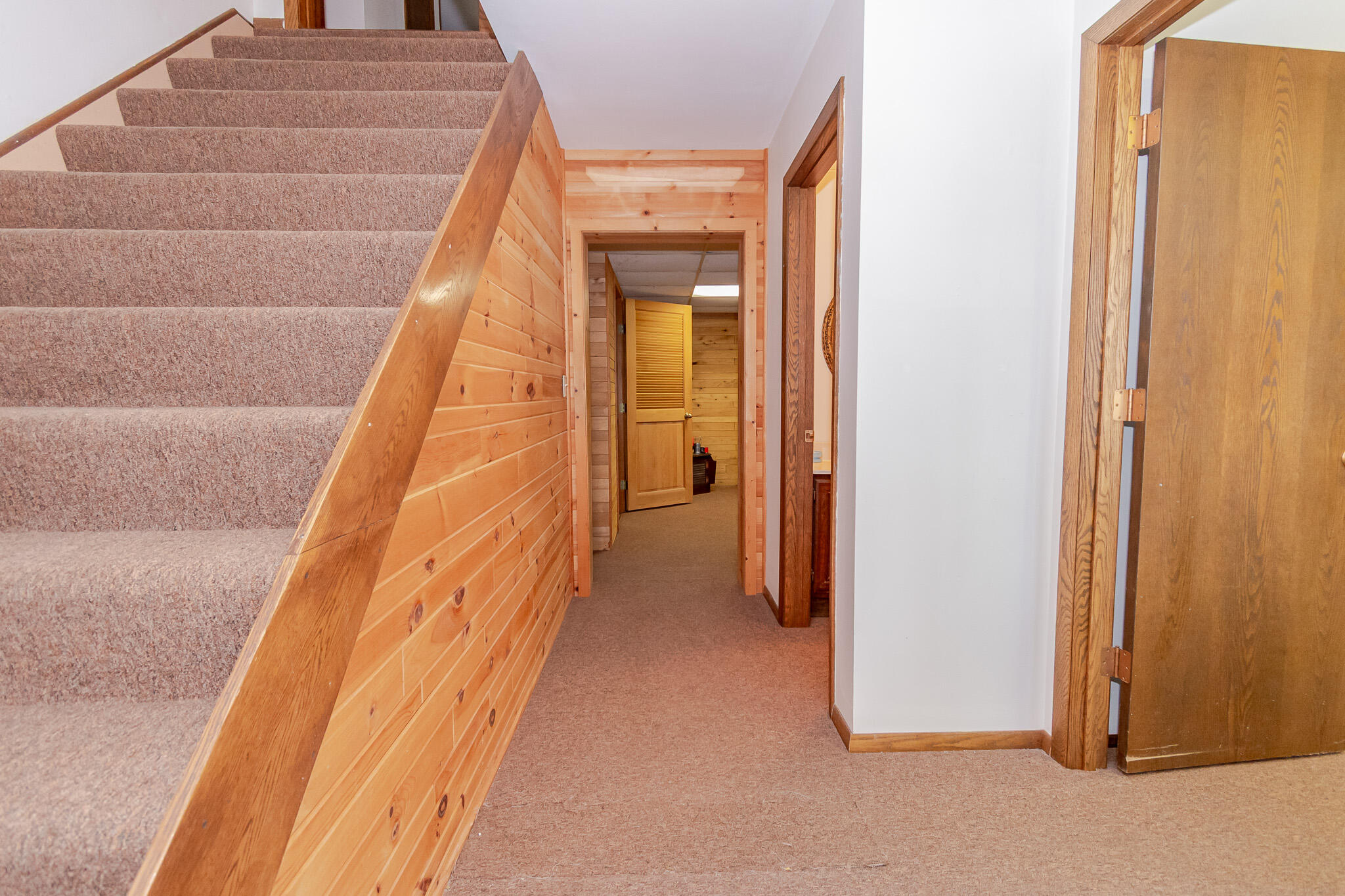E516 Rustad Road Harrison, WI 54945 - Photo 21 of 52 LL Foyer