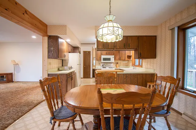 $650,000 | E516 Rustad Road, Harrison, WI 54945