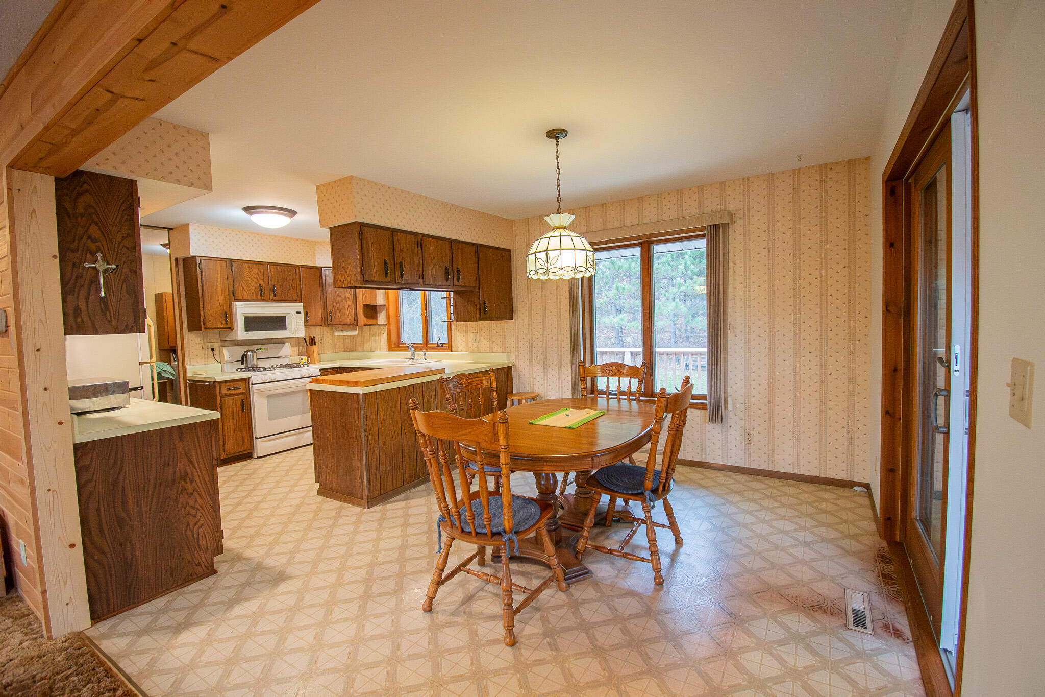 E516 Rustad Road Harrison, WI 54945 - Photo 31 of 52 Dining