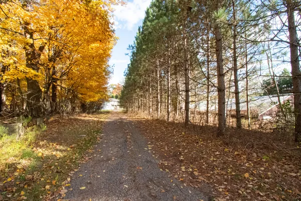 $625,000 | E516 Rustad Road, Harrison, WI 54945