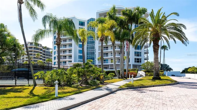 $25,000 | 455 Longboat Club Road, Unit PH1, Longboat Key, FL 34228