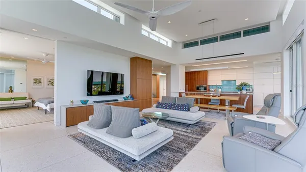 $25,000 | 455 Longboat Club Road, Unit PH1, Longboat Key, FL 34228