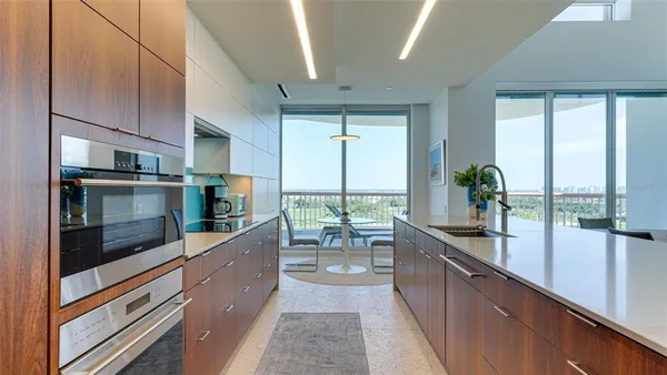 $25,000 | 455 Longboat Club Road, Unit PH1, Longboat Key, FL 34228