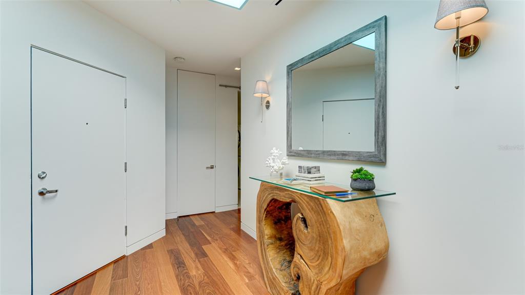 455 Longboat Club Road, Unit PH1 Longboat Key, FL 34228 - Photo 19 of 75