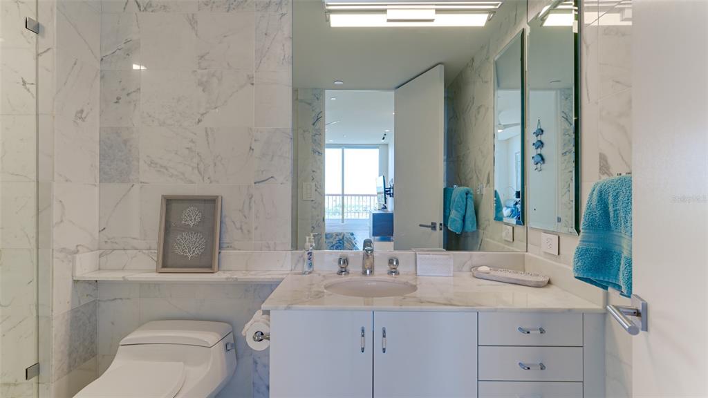 455 Longboat Club Road, Unit PH1 Longboat Key, FL 34228 - Photo 32 of 75