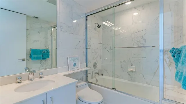 $25,000 | 455 Longboat Club Road, Unit PH1, Longboat Key, FL 34228