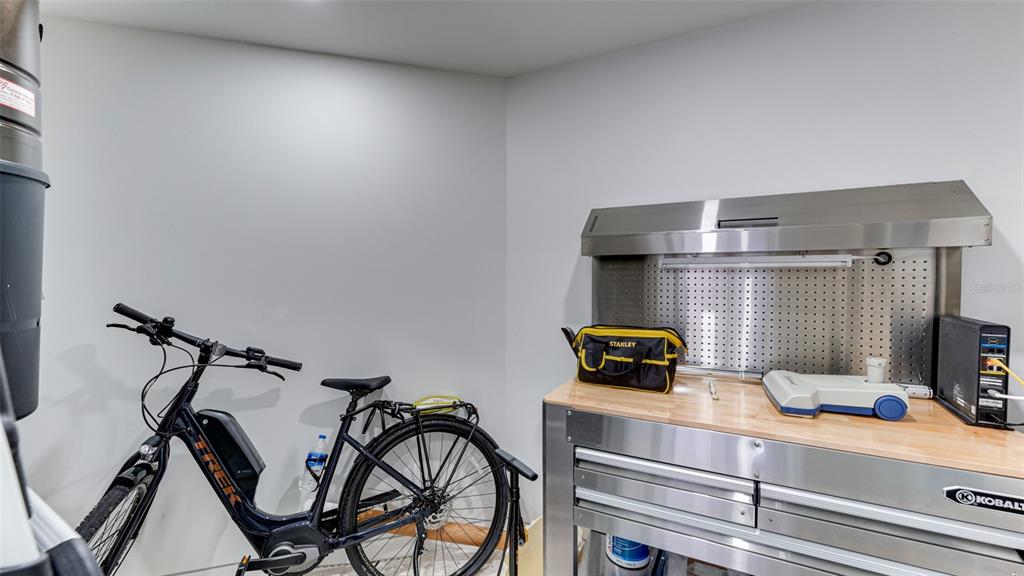 455 Longboat Club Road, Unit PH1 Longboat Key, FL 34228 - Photo 37 of 75