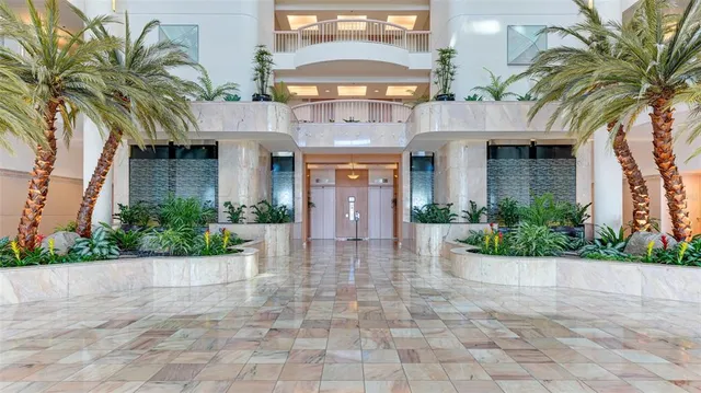 $25,000 | 455 Longboat Club Road, Unit PH1, Longboat Key, FL 34228