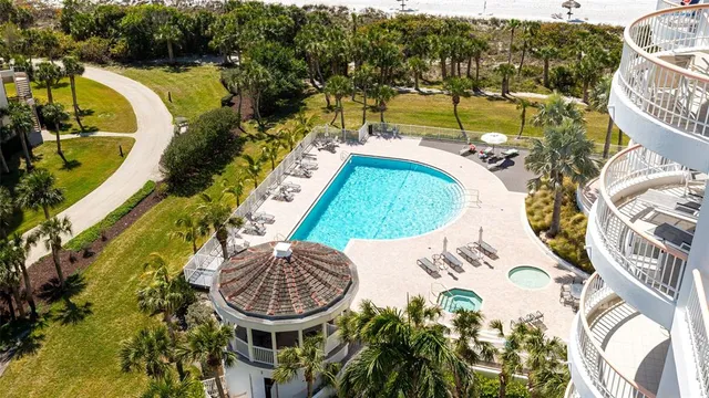 $25,000 | 455 Longboat Club Road, Unit PH1, Longboat Key, FL 34228