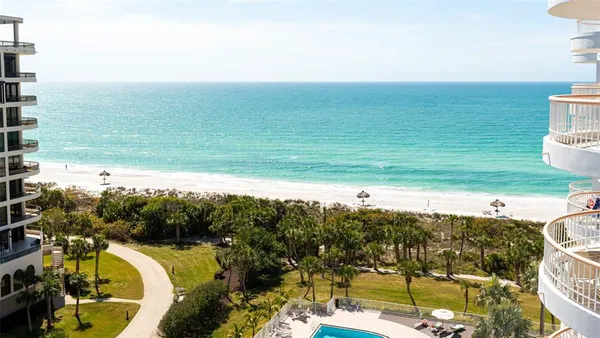$25,000 | 455 Longboat Club Road, Unit PH1, Longboat Key, FL 34228