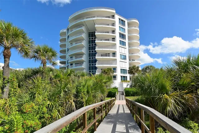 $25,000 | 455 Longboat Club Road, Unit PH1, Longboat Key, FL 34228