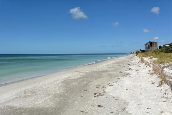$25,000 | 455 Longboat Club Road, Unit PH1, Longboat Key, FL 34228