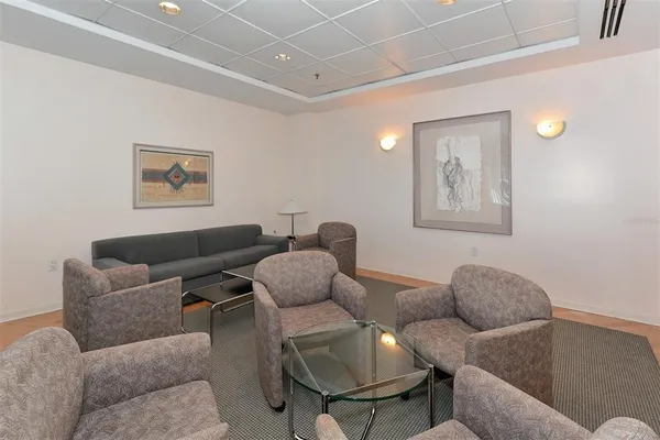 $25,000 | 455 Longboat Club Road, Unit PH1, Longboat Key, FL 34228