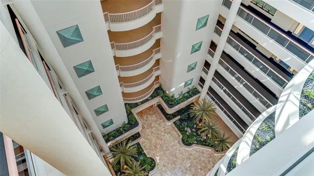 $25,000 | 455 Longboat Club Road, Unit PH1, Longboat Key, FL 34228