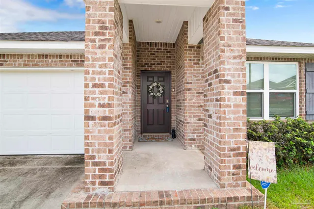 $305,000 | 5581 Galahad Trail, Milton, FL 32583