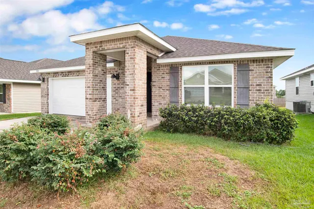 $305,000 | 5581 Galahad Trail, Milton, FL 32583