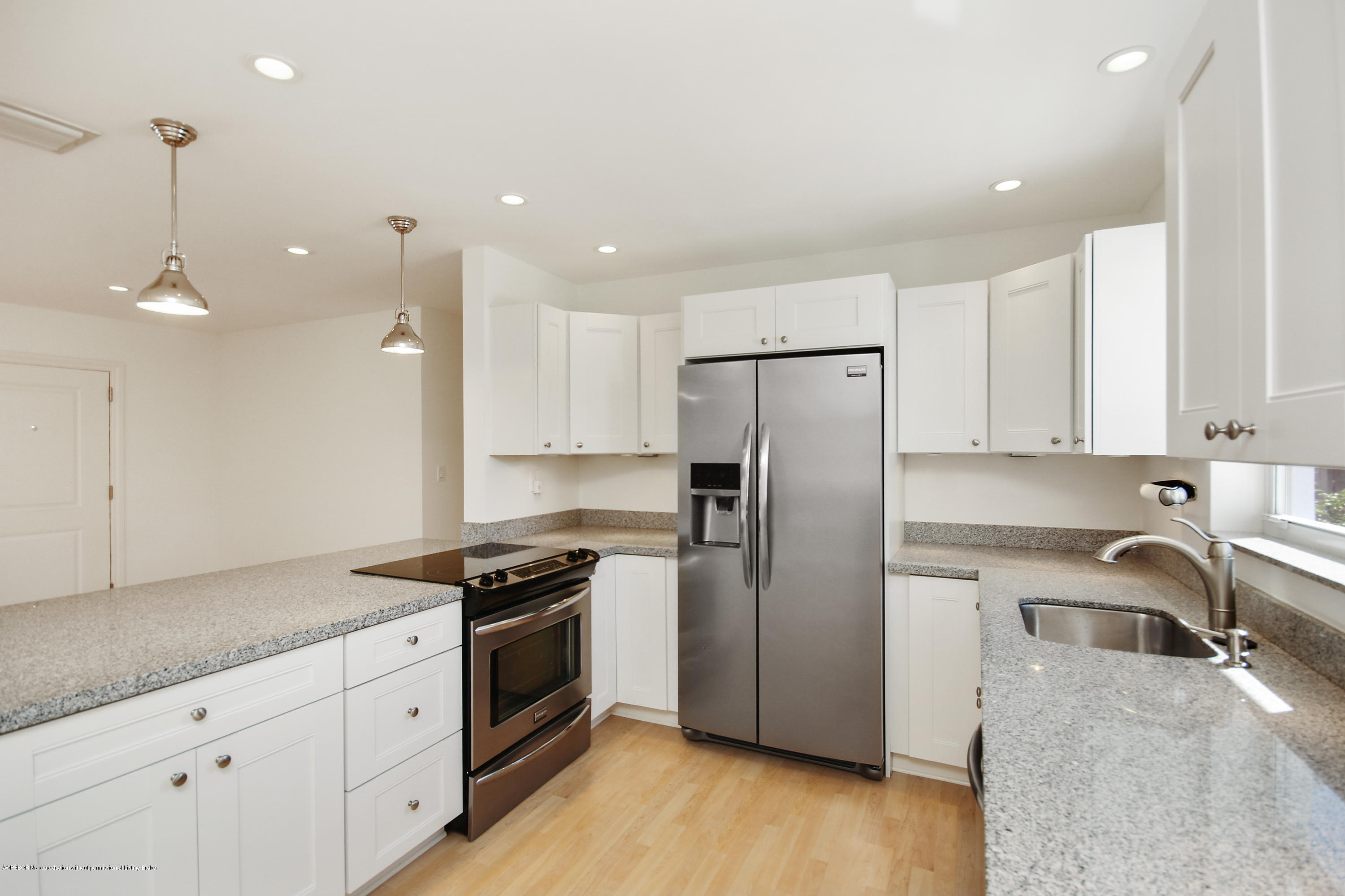200 Bunker Ranch Road West Palm Beach, FL 33405 - Photo 5 of 9 4_kitchen_image2
