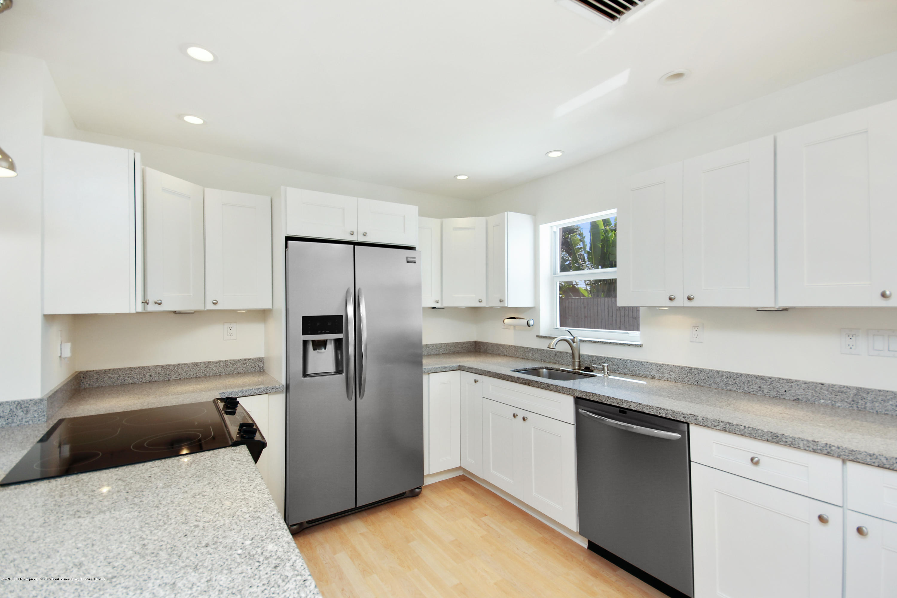 200 Bunker Ranch Road West Palm Beach, FL 33405 - Photo 6 of 9 5_kitchen_image3