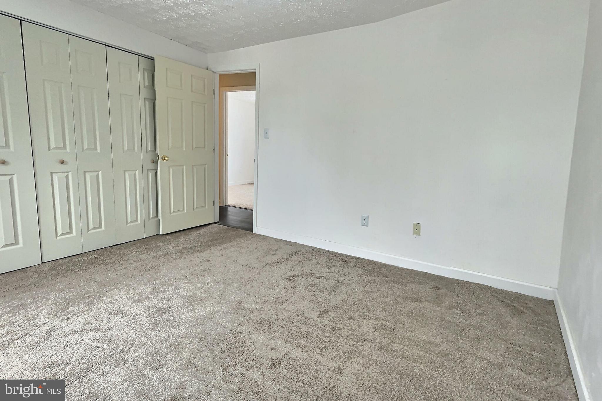 6106 Clinton Way Clinton, MD 20735 - Photo 12 of 35 Master bedroom