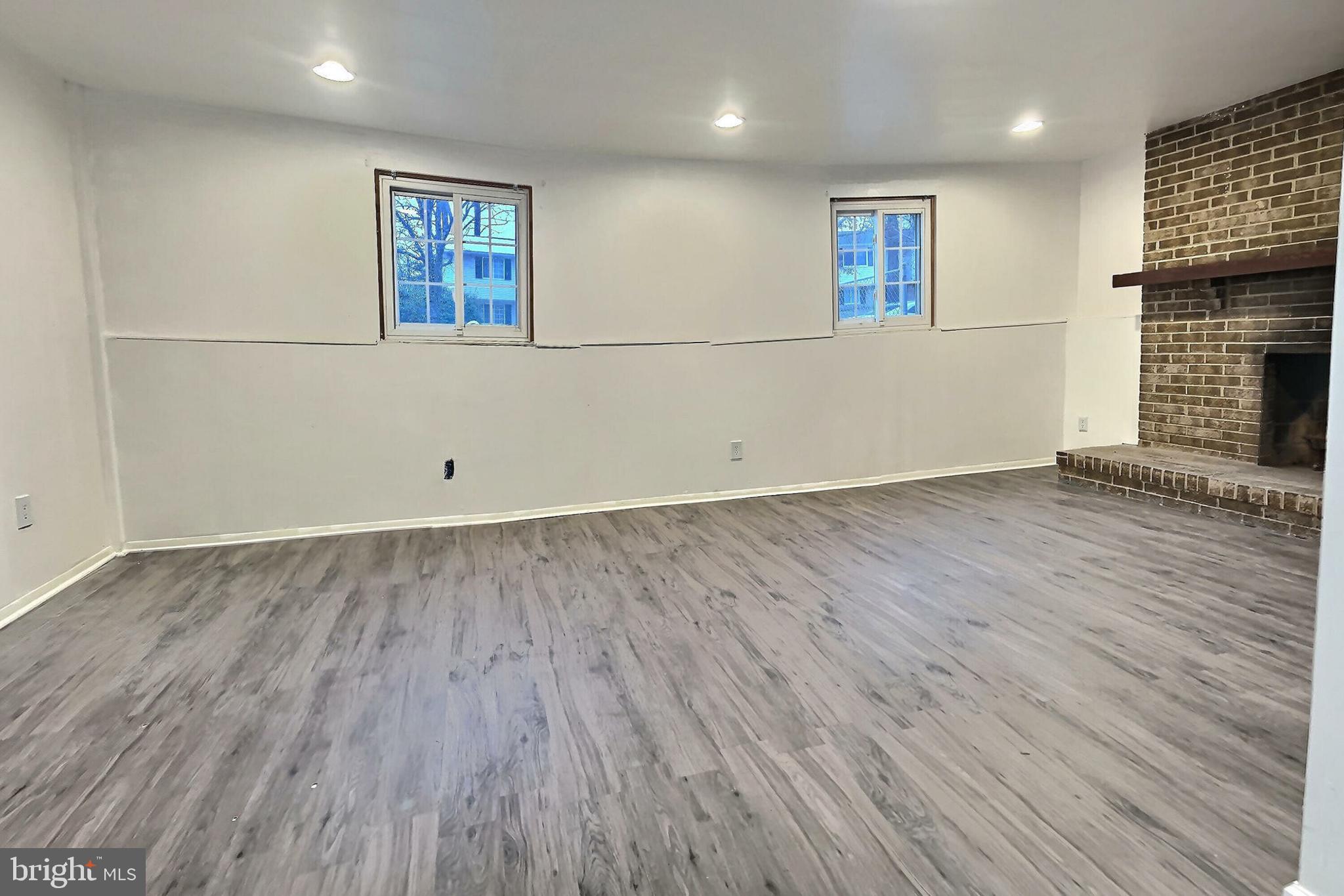 6106 Clinton Way Clinton, MD 20735 - Photo 20 of 35 First room on second level
