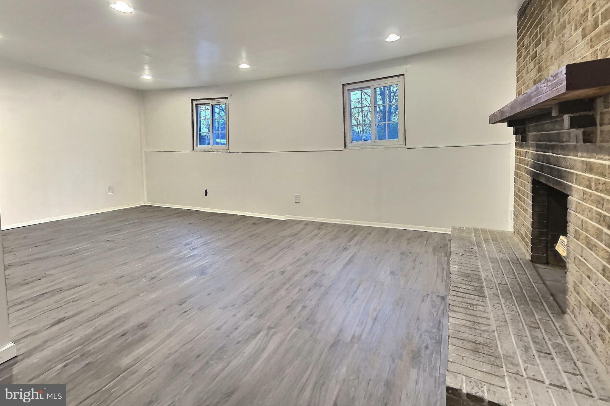 6106 Clinton Way Clinton, MD 20735 - Photo 23 of 35 First room on second level