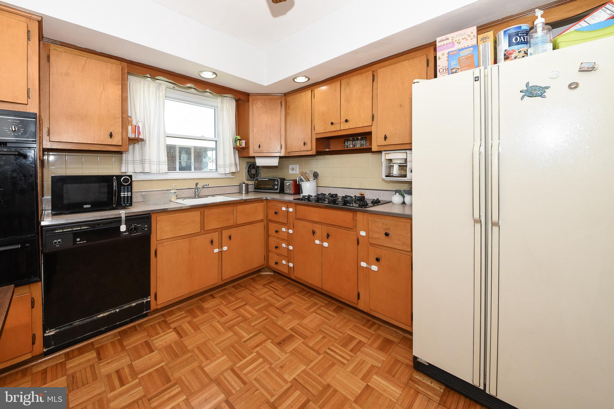 1126 Medway Road Philadelphia, PA 19115 - Photo 12 of 33